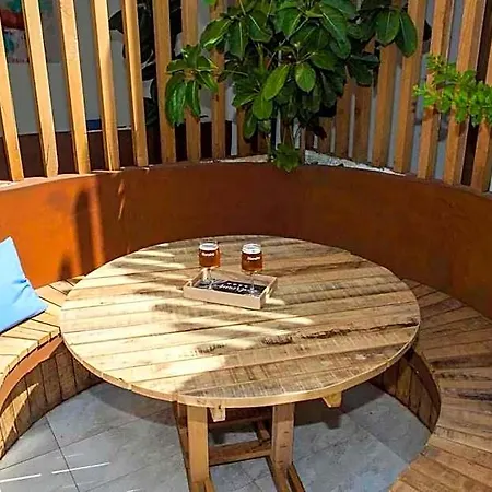 Vacanzy Urban Boutique Adults Only Ξενοδοχείο Κοραλέχο
